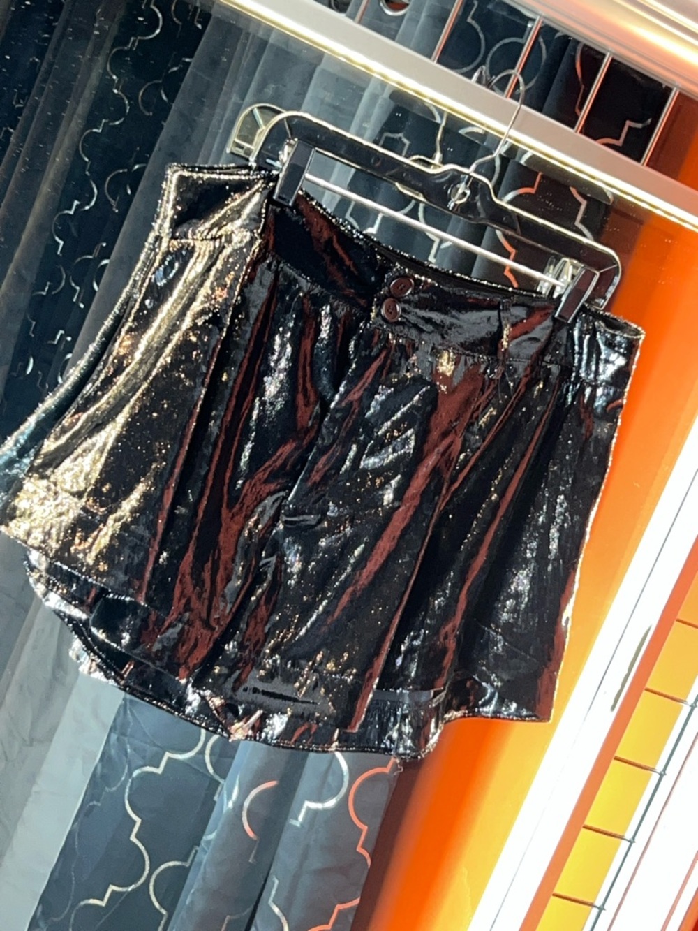 Iconic AKIRA Liquid Shine "Pony Hair" Textured Swing Skort 🩰✨